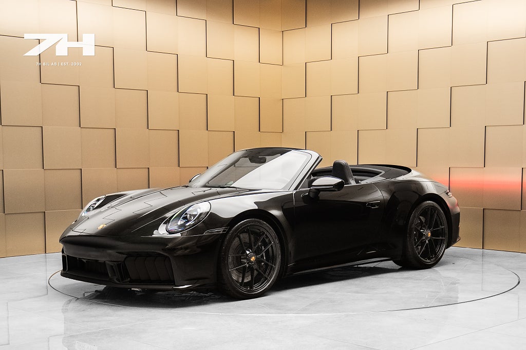 Porsche 911 992.2 Carrera 4 GTS Cab / Burmester® / 360° / 18-Vägs