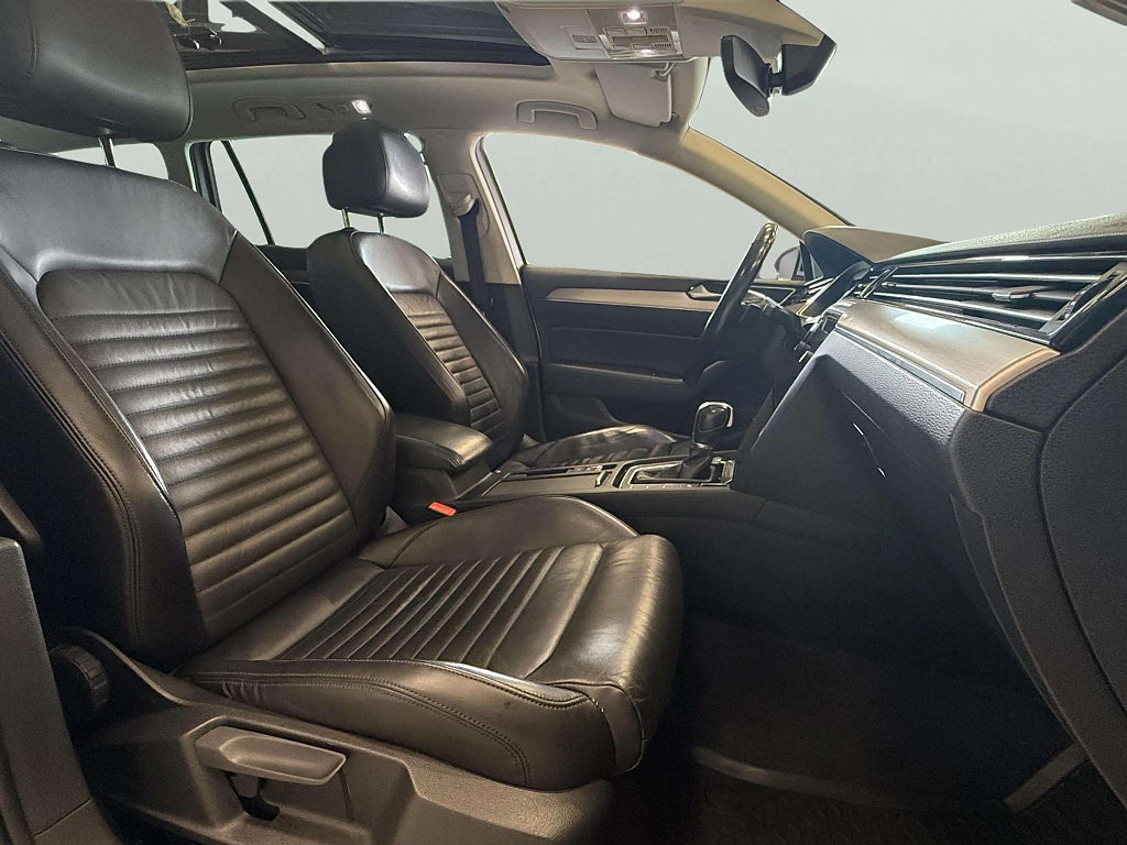 Volkswagen Passat Sportscombi 2.0 TDI R-Line 4Motion GT *12 mån garanti* - miniatyr 14