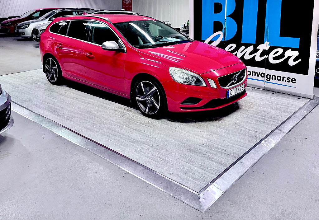 Volvo V60 T4F R-Design 