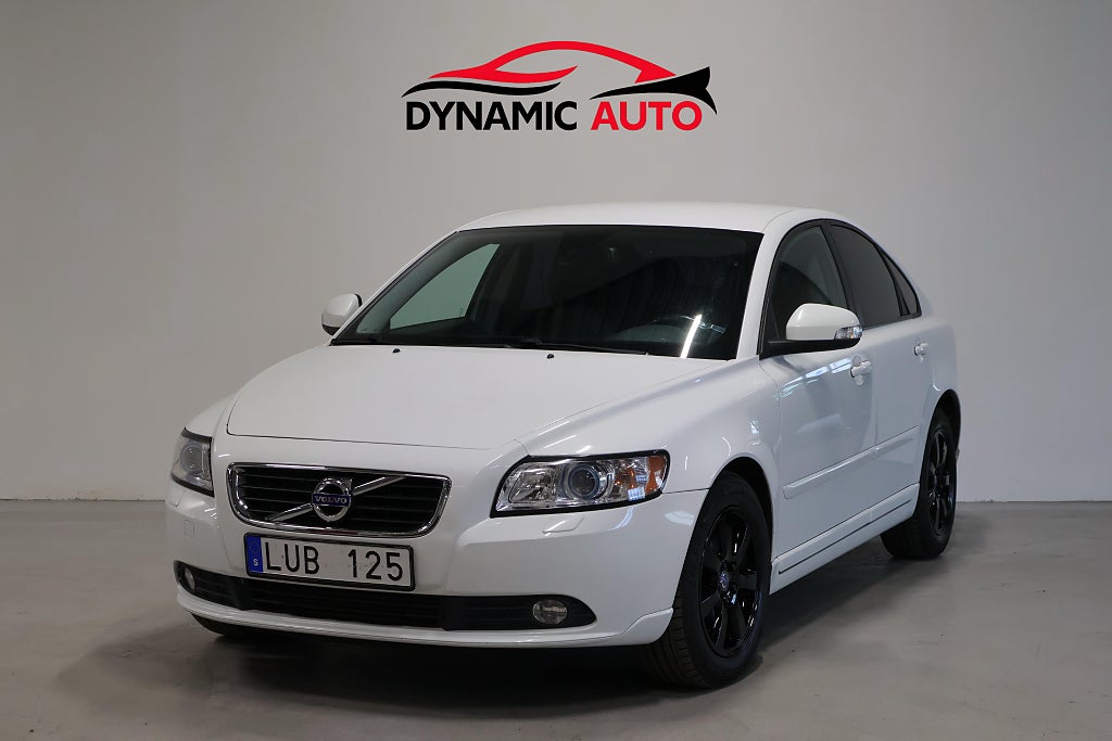 Volvo S40 D3 150hk Kamrem bytt/Dragkrok/Skin/P-Sensor/Besiktigad