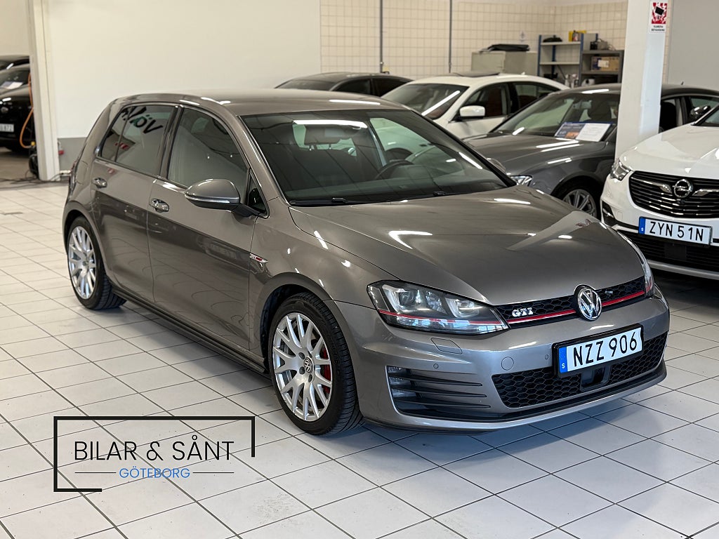 Volkswagen Golf 5-door GTI Performance 2.0 TSI 230hk