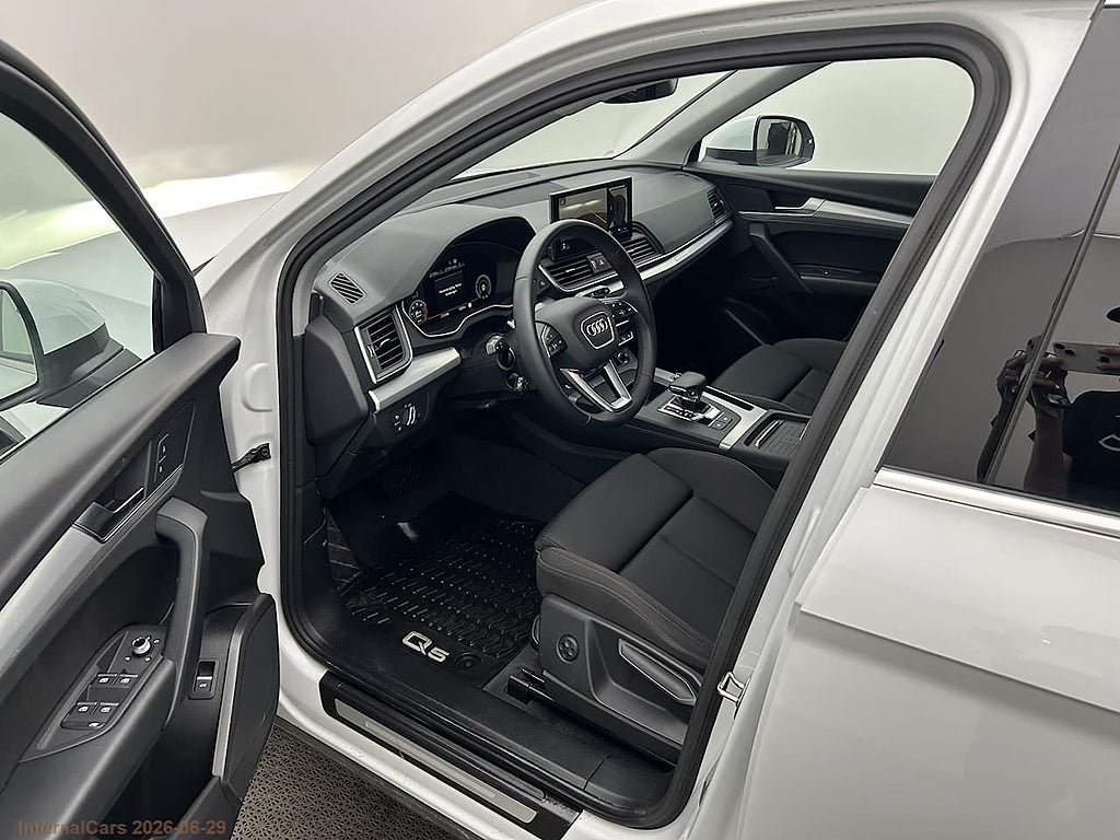 Audi Q5 40 TDI quattro Proline adv 204 hk drag+värmare 360kam