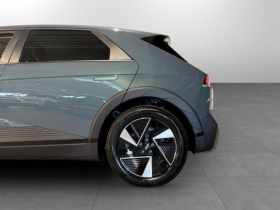 Bild på Hyundai IONIQ 5 Essential 64kWh 170k Aut - FULL LED MATRIX,SMARTKEY