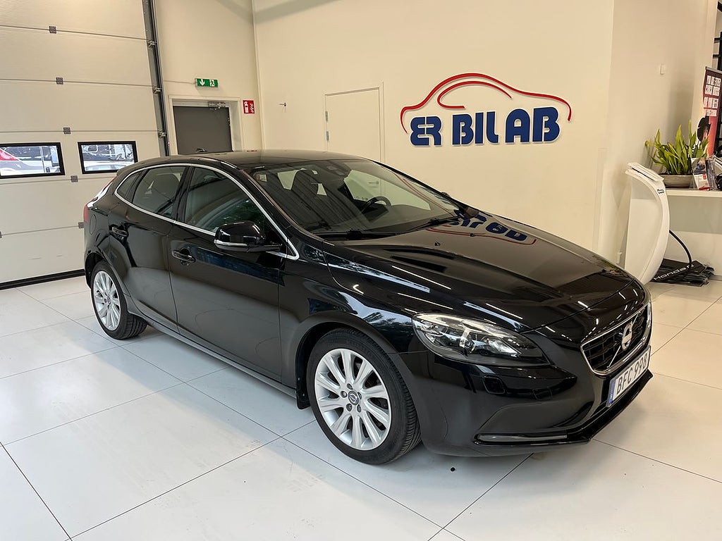 Volvo V40 T2 Momentum
