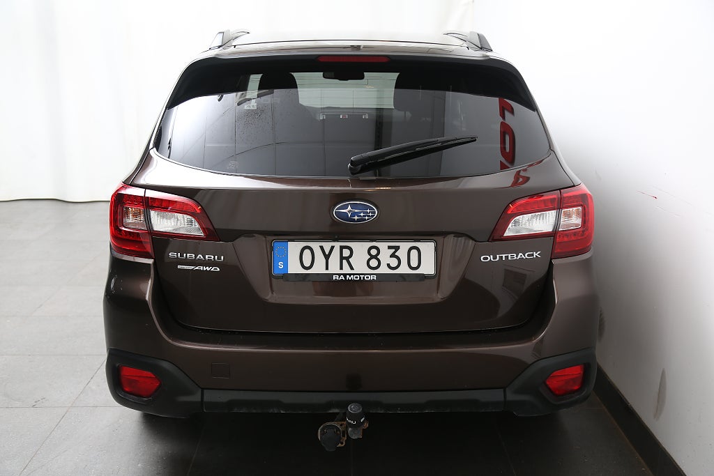 Subaru Outback 2,5i 175hk Base AWD Aut Extraljusramp 1ägare Drag 2017