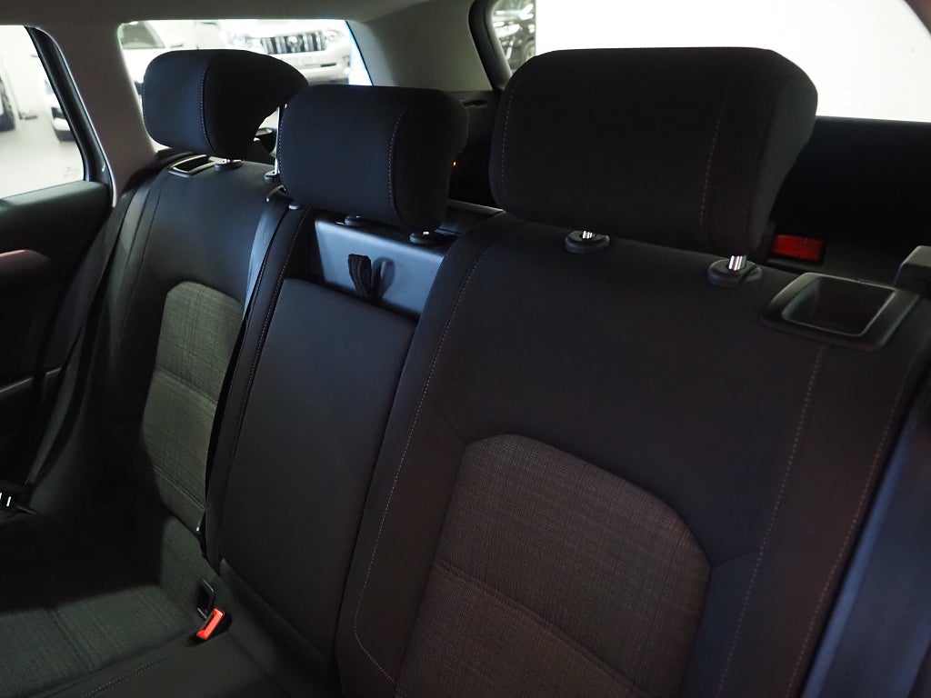 Volkswagen Passat SC 1.5 TSI 150hk DSG |Cockpit|Dynaudio|Drag|Värmare| 2022