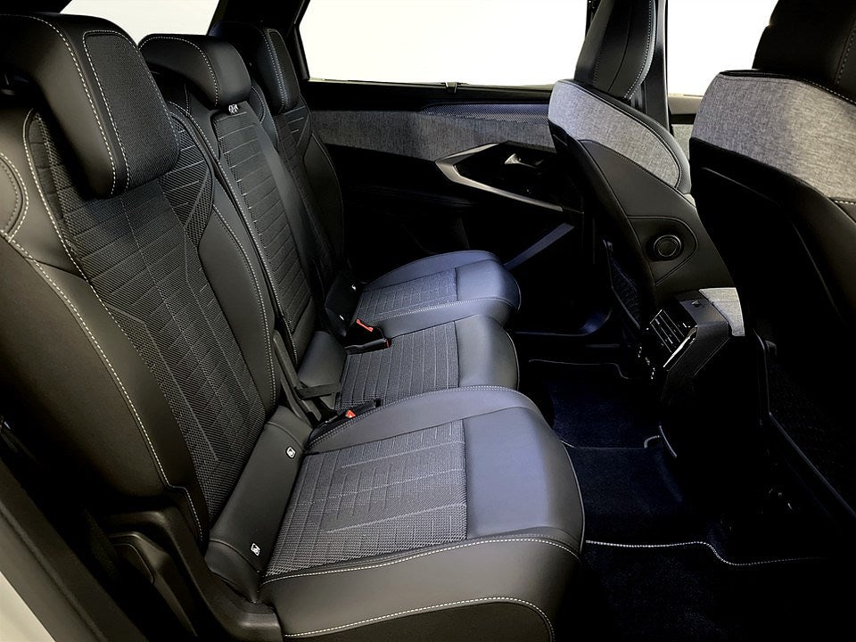 Bild på Peugeot 5008 GT Hybrid 145hk Aut - NYA VINTERHJUL INGÅR!