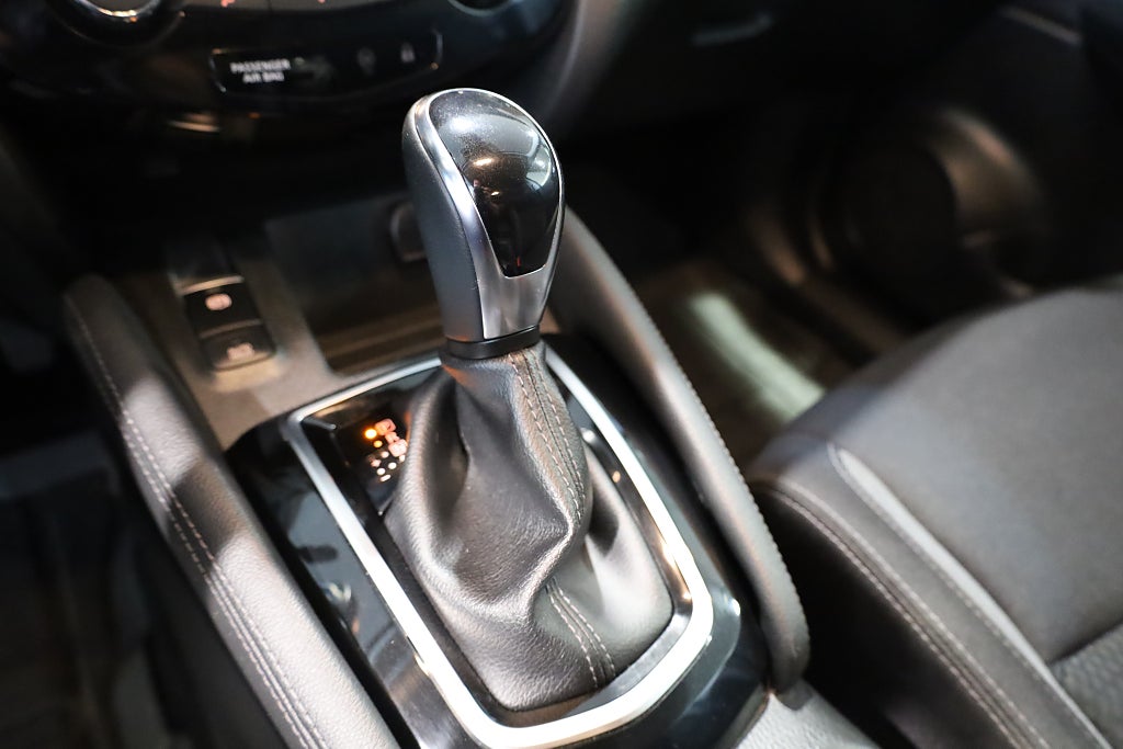 Nissan Qashqai 1.3 DIG-T DCT Acenta Kamera PDC Blåtand 2021
