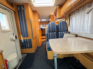 Husbil-halvintegrerad LMC Liberty TI 708 5 av 18