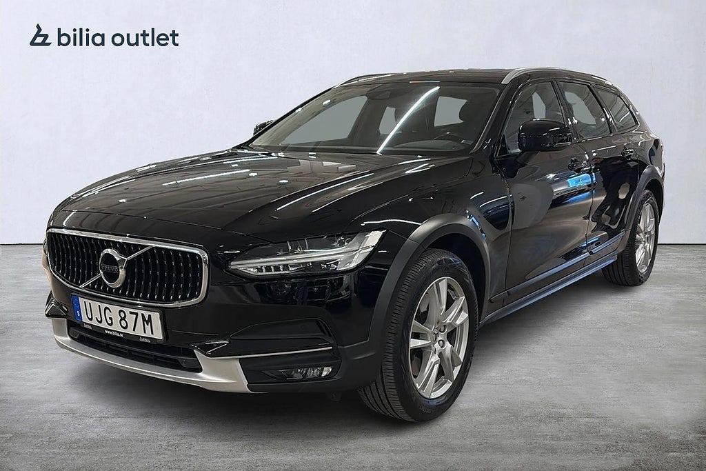 Volvo V90 Cross Country D4 AWD Pro / Pano / Navi / B-kam / Drag / 1-ägare