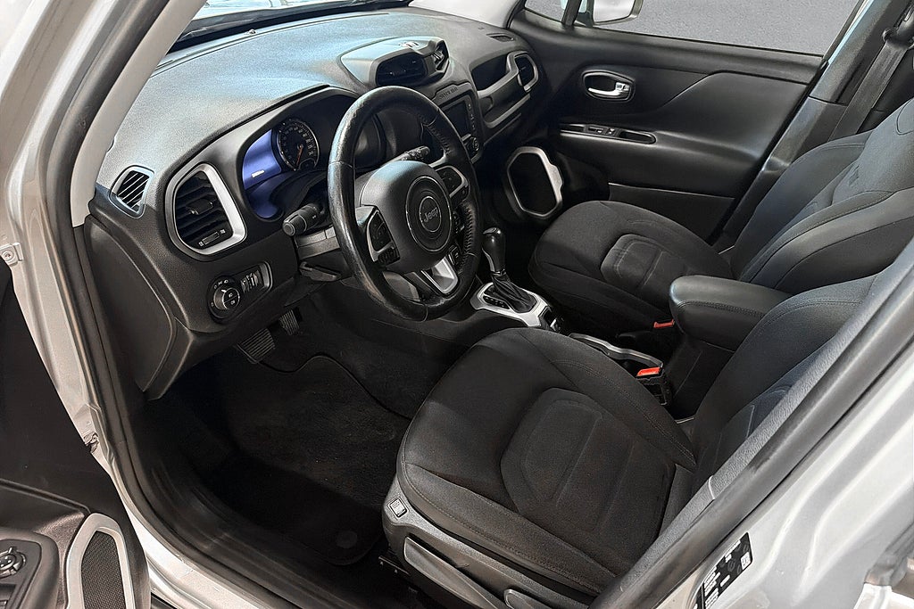 Jeep Renegade 1.4 DCT 1-Ägare B-Kamera Nybesiktigad Nyservad Automat