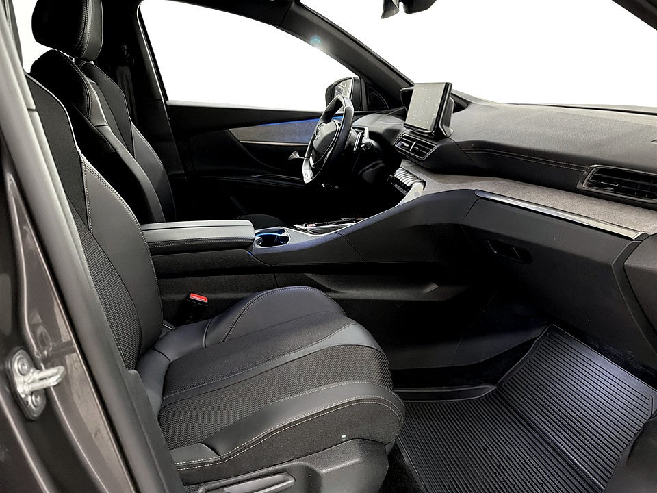 Bild på Peugeot 5008 GT 1.2 PT 130hk Aut - 7-SITS,B-KAMERA,NAV