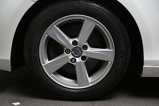 Halvkombi Volvo V40 6 av 23
