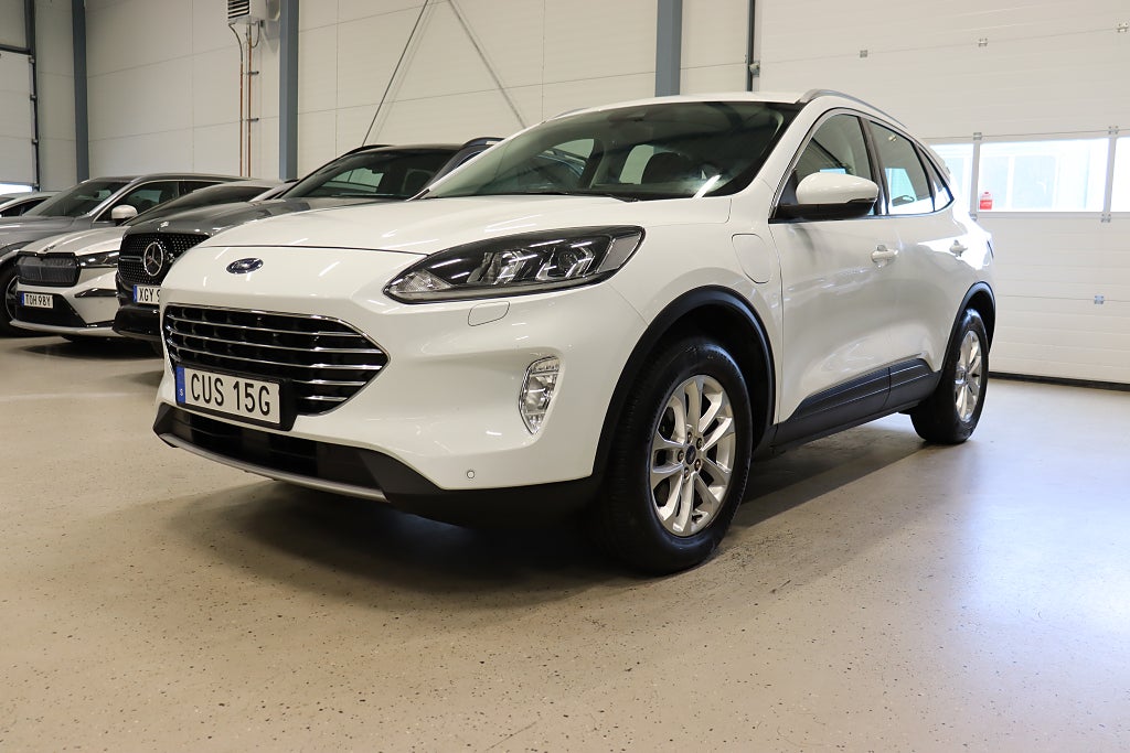 Ford Kuga Plug-In Hybrid E-CVT Drag B-Kamera Navi Keyless 225hk