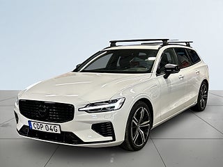 Volvo V60 Recharge T6 AWD Automat R-Design Drag/Värmare/S&V-Däck – bild 16
