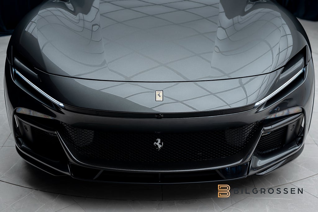 Ferrari Purosangue 6.5L V12 725hk Full Kolfiber Grigio Silverstone Ateli