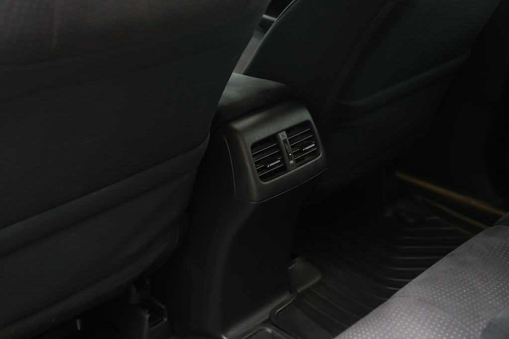 Honda CR-V 2,0 i-VTEC 155hk Elegance l Drag l Robust Pack 2013