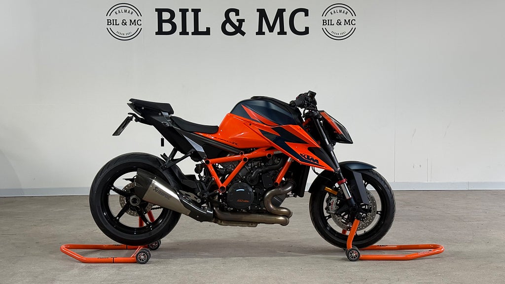 KTM 1290 Super Duke R 1.3 V-twin Akra 0kr insats räntekampanj 