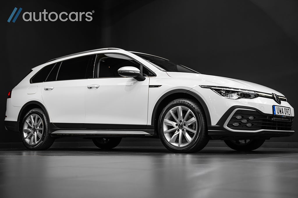 Volkswagen Golf Alltrack 2.0 TDI 200hk DSG 4Motion|Leasbar|Cockpit|Drag|Värmare