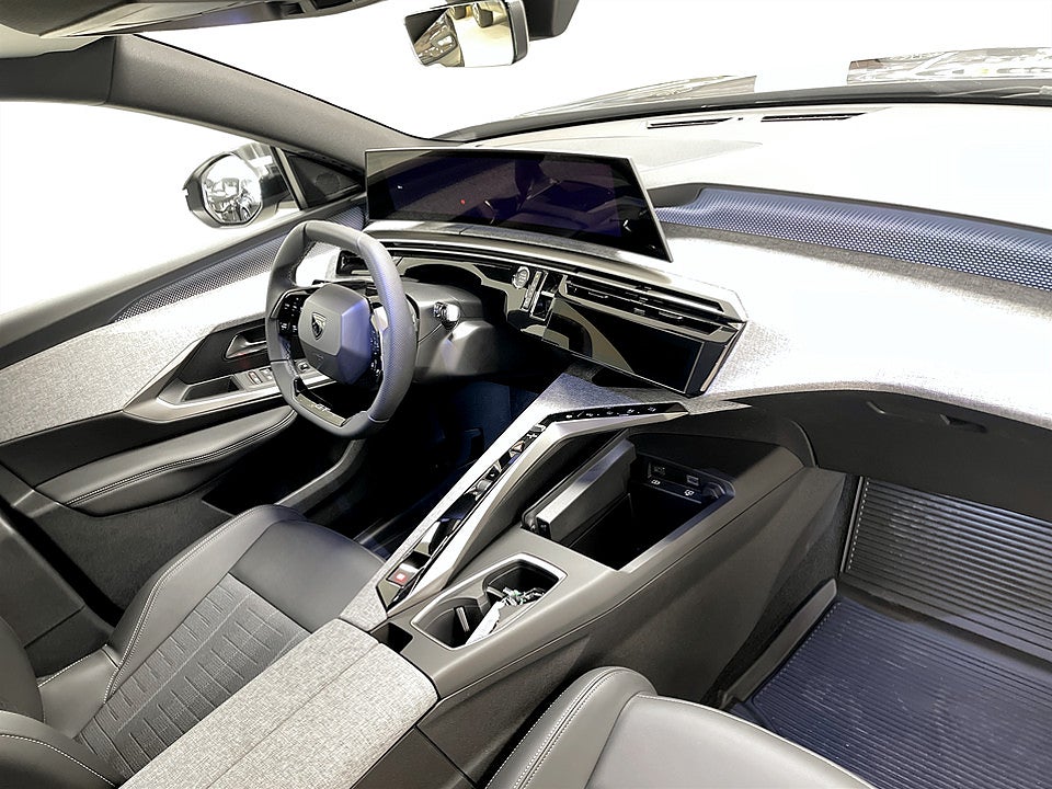Bild på Peugeot 3008 GT Hybrid 145hk Aut B-KAMERA NAVI