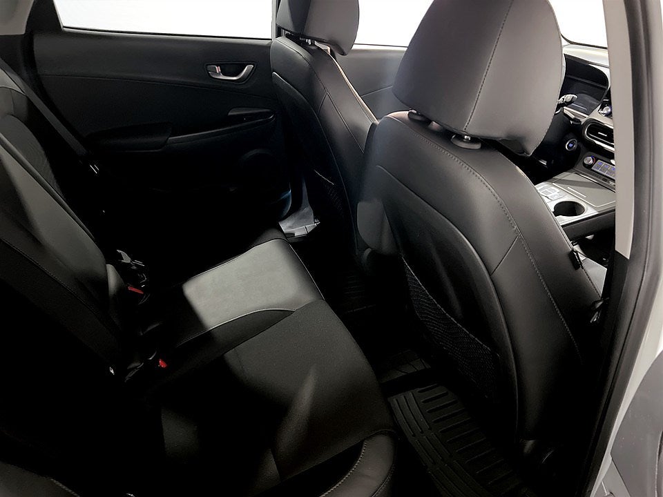 Bild på Hyundai Kona Essential 64kWh 204hk Aut - B-KAMERA,NAV,CARPLAY
