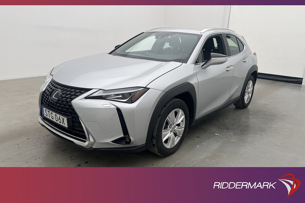 Lexus UX 250h E-Four Comfort M&K-Värmare Kamera Rattvärme