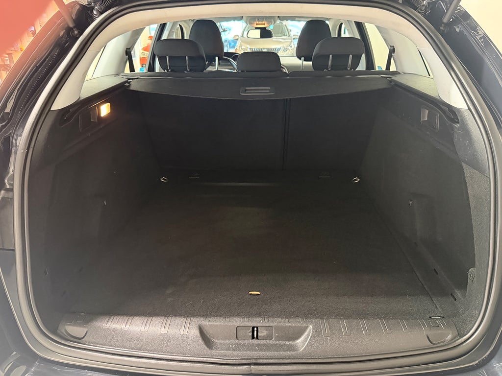 Peugeot 308 sw 1.2 PureTech 130 EAT Euro 6 SoV Hjul thumbnail