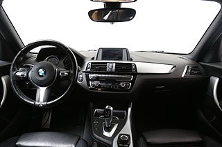 Halvkombi BMW 118I 18 av 25