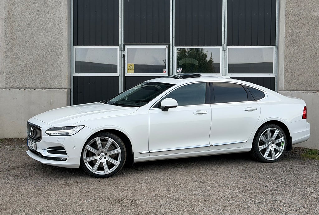 Volvo S90 D5 235HK AWD Inscription Taklucka Navi Värmare 