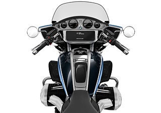 BMW R18