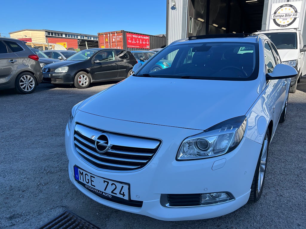 Opel Insignia Sports Tourer 2.0 CDTI 4x4 AUTOMAT TAKLUCKA DRAG D-VÄR.
