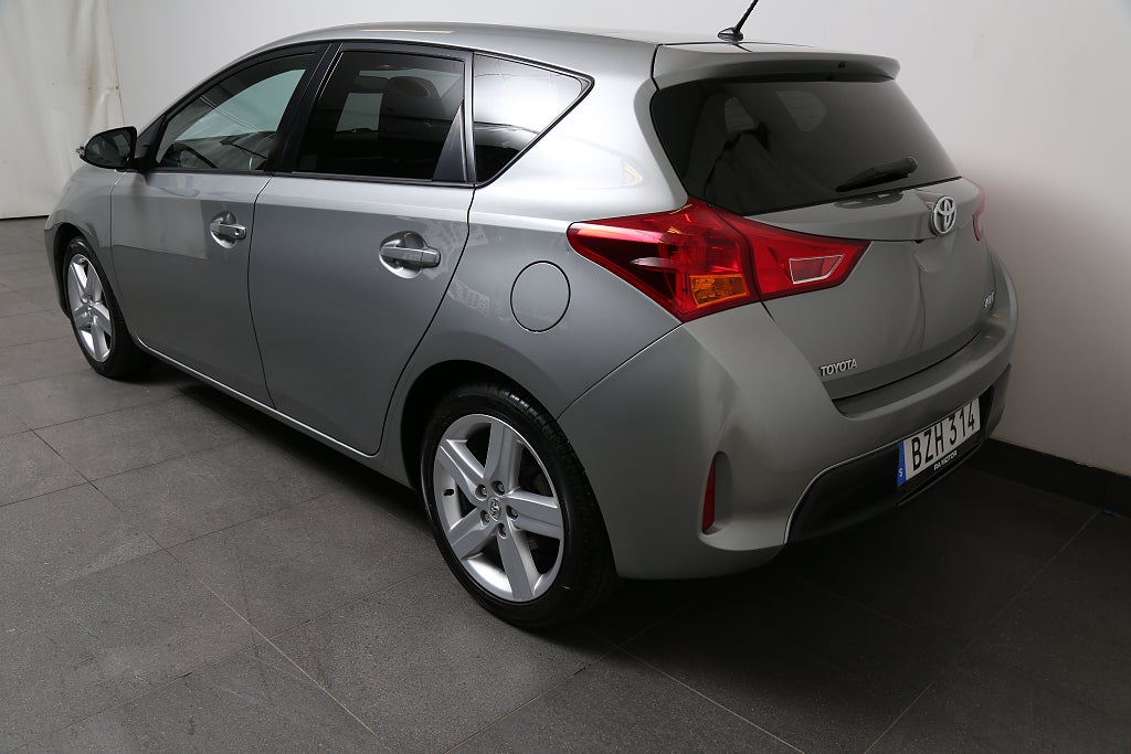 Toyota Auris 1,6 132hk Multidrive S Automat 5D Kamera Panorama 2014