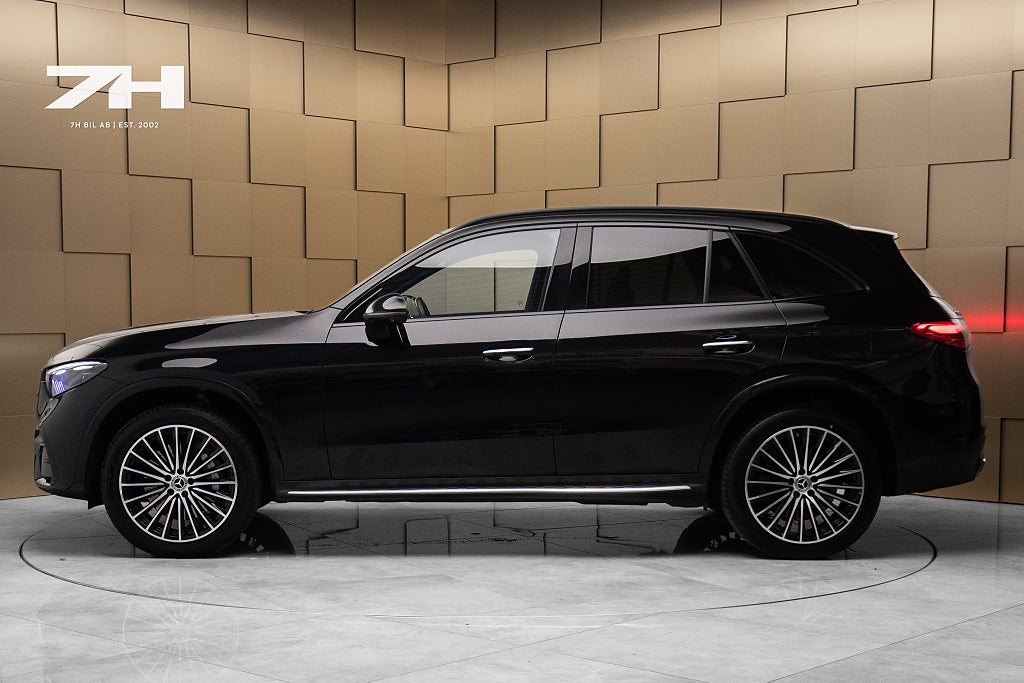 Mercedes-Benz GLC 300 e 4MATIC AMG Line / Burmester® / Drag / 360° / Pano
