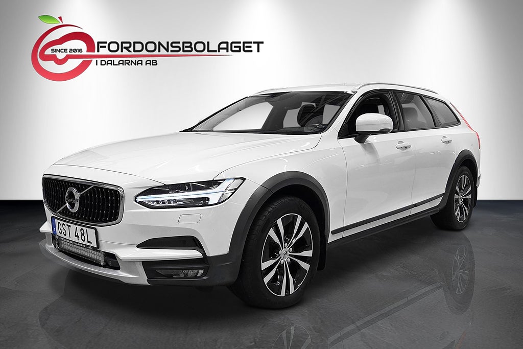 Volvo V90 Cross Country D4 AWD RÄNTA 3.95% Momentum VOC Drag Värm Kamera