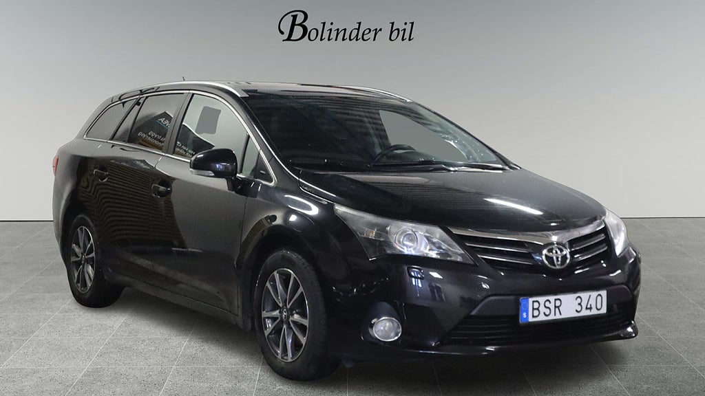 Toyota Avensis Kombi 2.0 D-4D Business M-VÄRME SoV BES GPS BACKKAMERA 