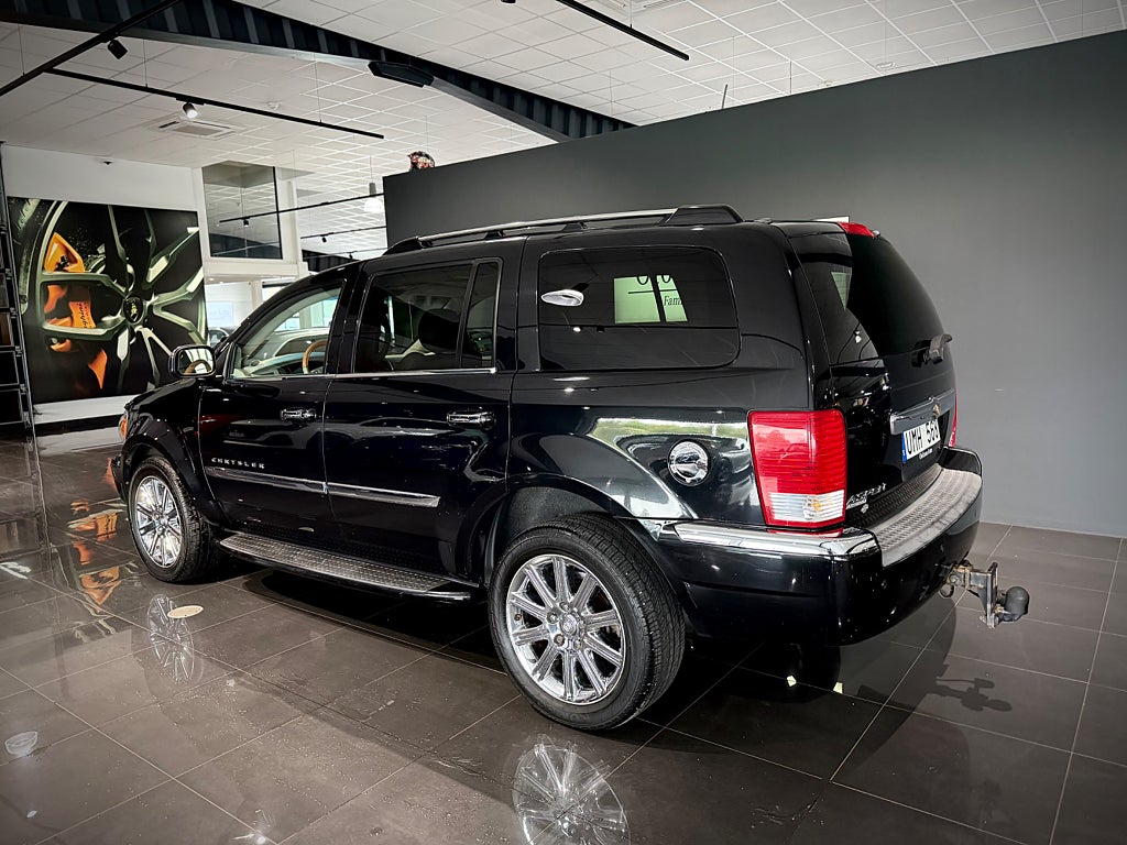 Chrysler Aspen 5.7 V8 Hemi AWD 8sits Full utr Limited paket - bild 25
