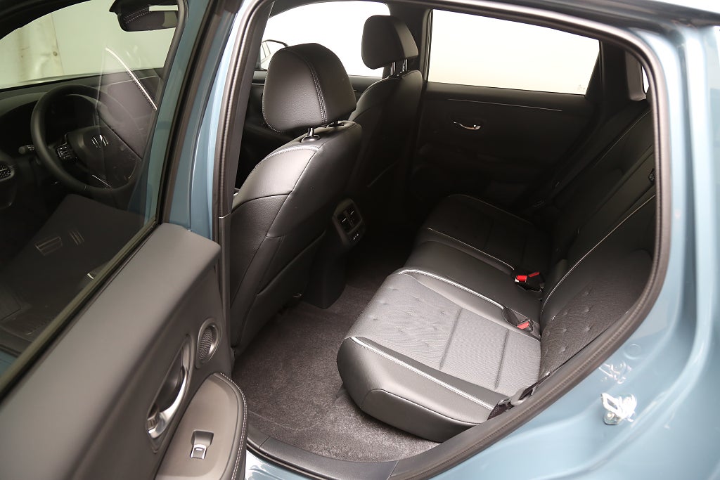 Honda ZR-V SPORT FullHybrid 2027 i Lager +8år garanti+ 5år Service