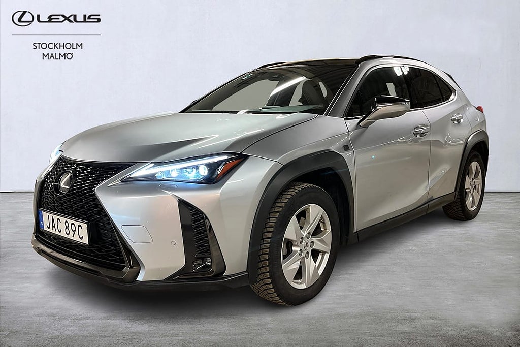 Lexus UX 250h F Sport Backkamera Dragkrok Skinn