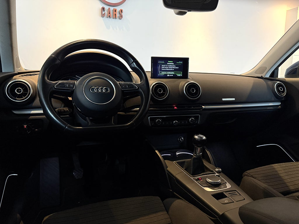 Audi A3 Sportback 2.0 TDI quattro AMBITION MOTORVÄRMARE DRAG