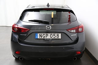 Halvkombi Mazda 3 7 av 27