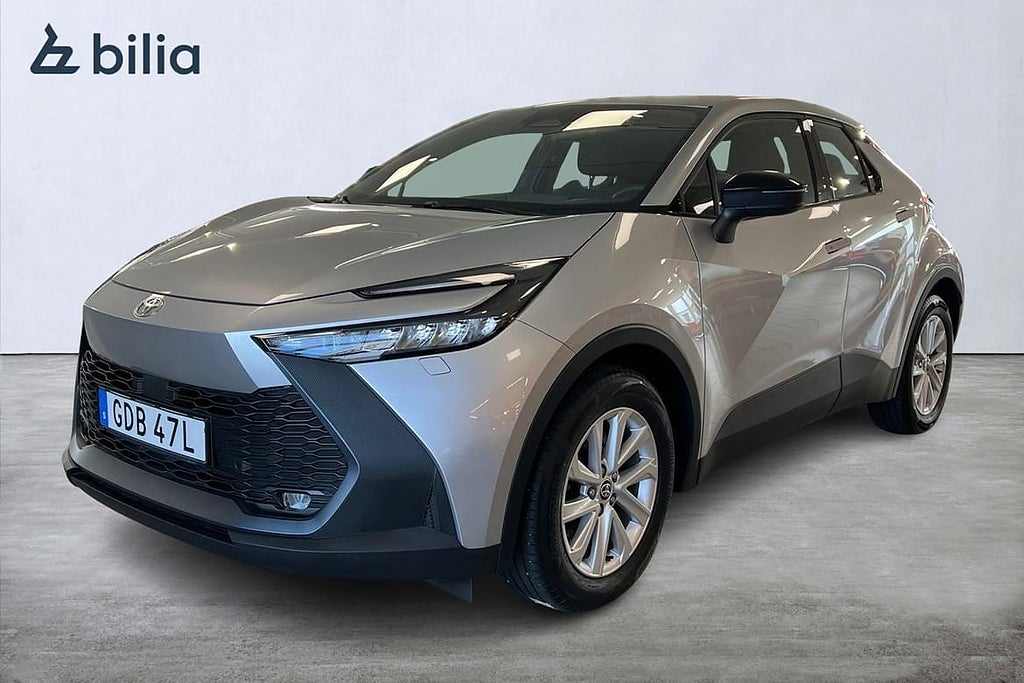 Toyota C-HR 2,0 Laddhybrid Active Värmare Moms