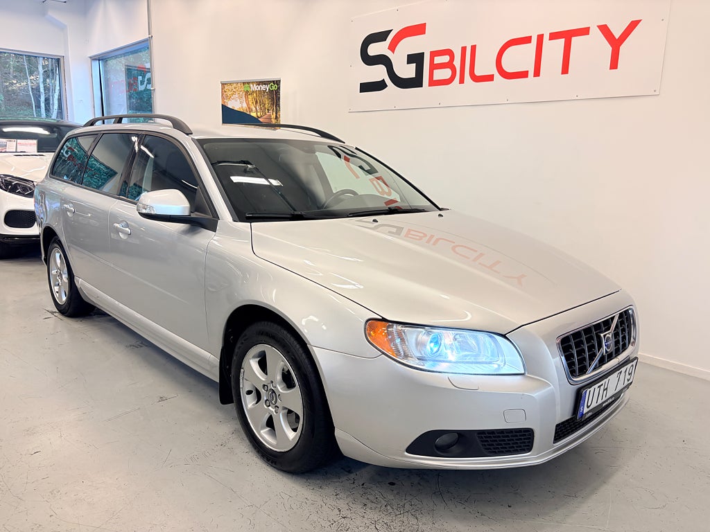 Volvo V70 2.0F Automat Momentum 145hk Dragkrok  0%RÄNTA