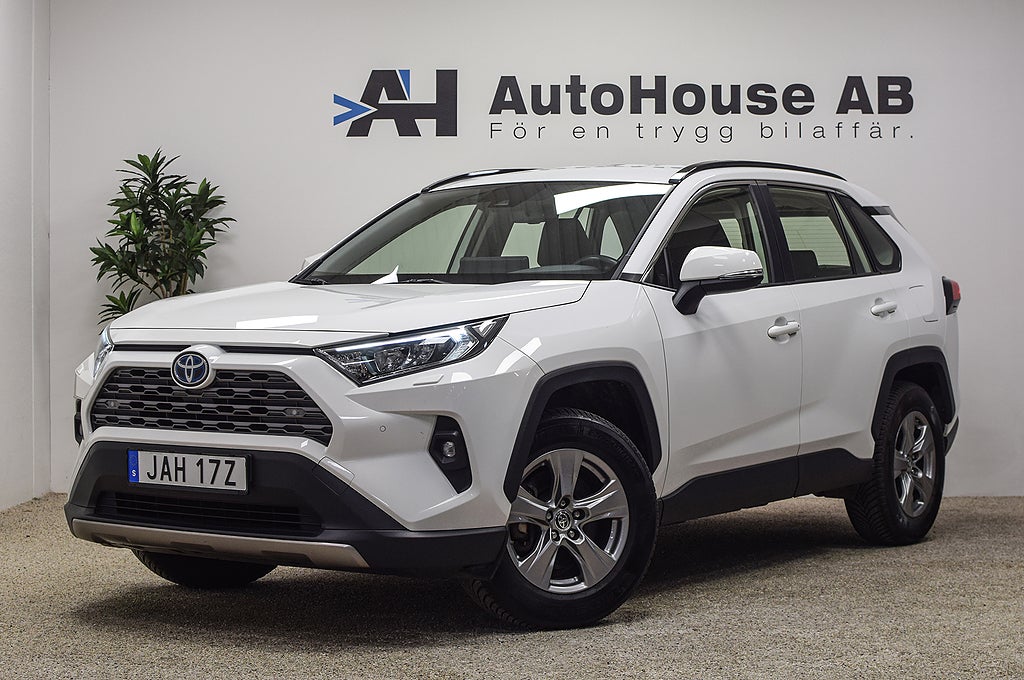 Toyota RAV4 Hybrid AWD-i Active Drag 4,99% Ränta Garanti