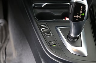 Kombi BMW 320 21 av 26