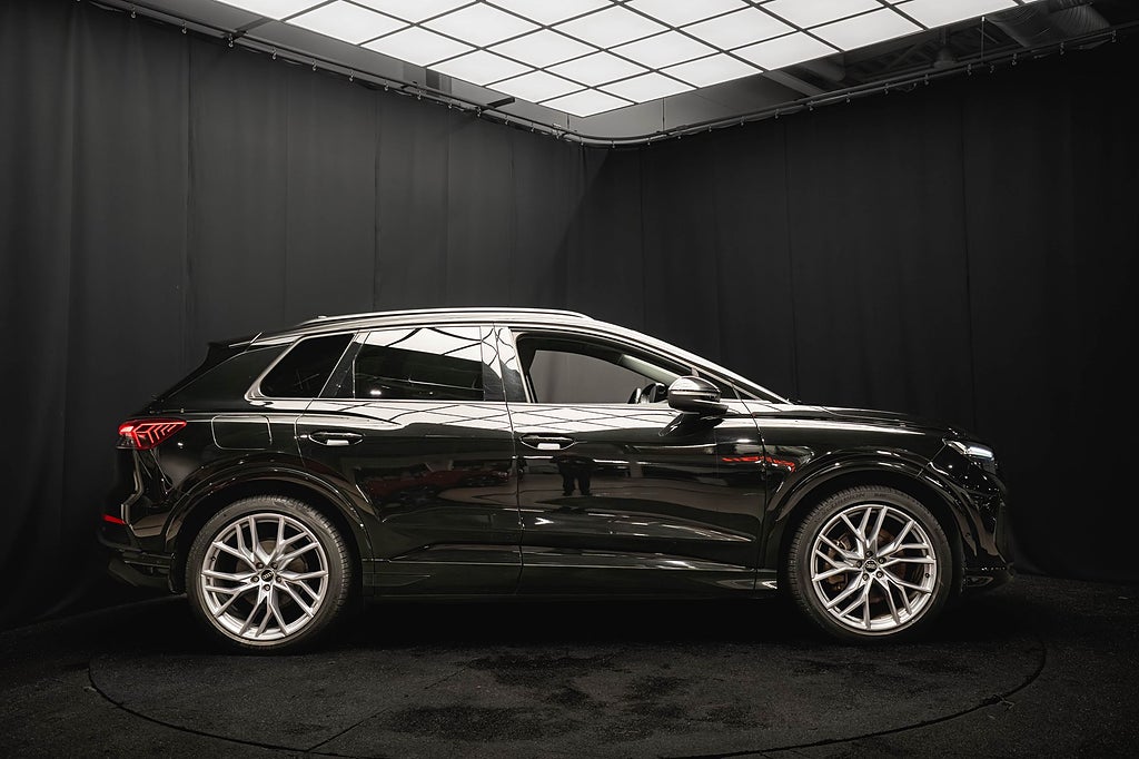 Audi Q4 e-tron 40 PROLINE ADVANCED 21'' DRAG KAMERA SONOS 95%SoH MOMS