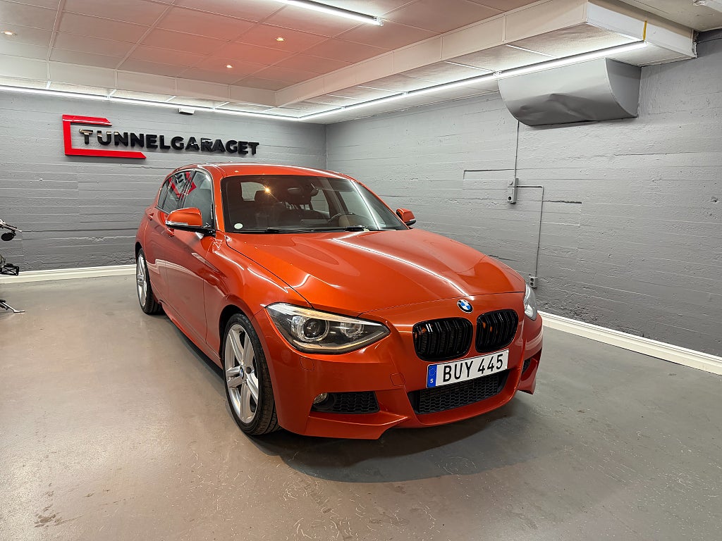 BMW 116 i M Sport P-Sensorer Bluetooth Nybesiktigad Nyservad