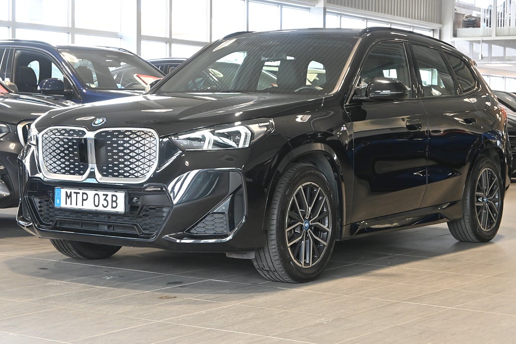 BMW iX1 xDrive 30 M Sport Drag Läder MOMS