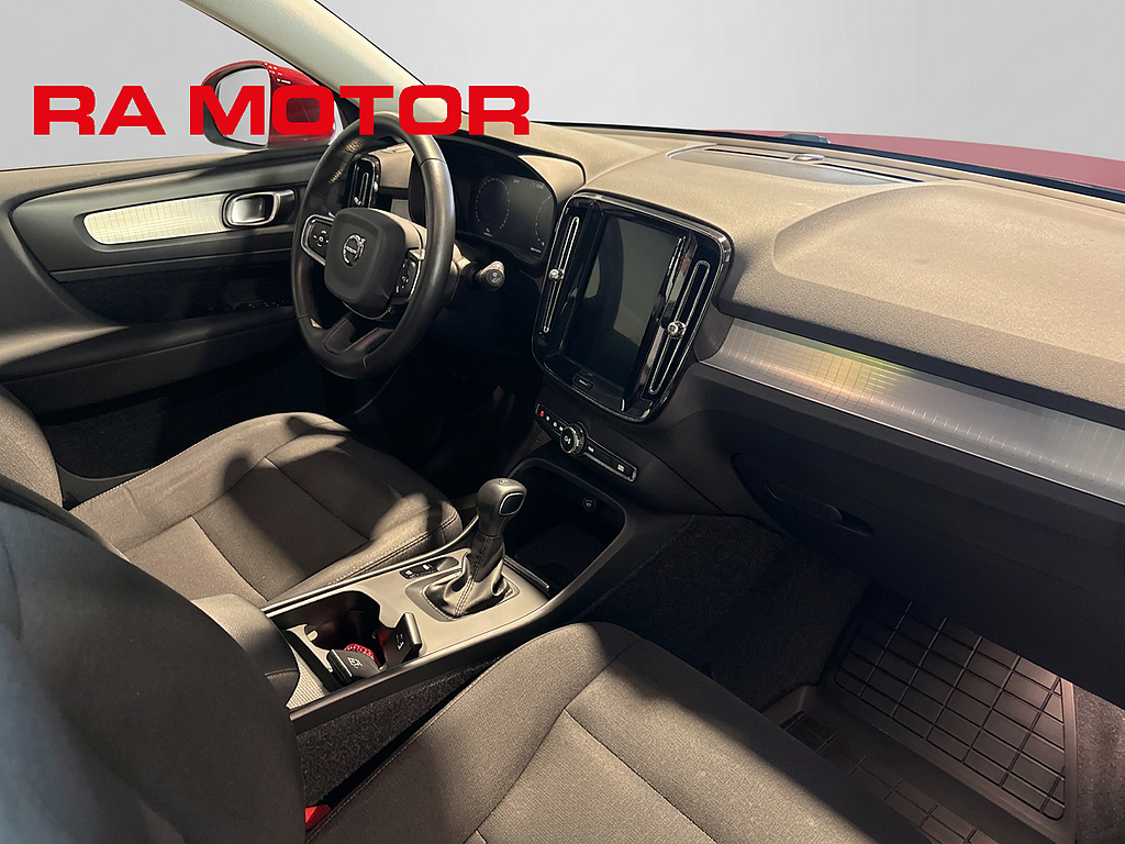 Volvo XC40 T3 Momentum | Värmare | VOC | PDC | Drag | En Ägare 2020