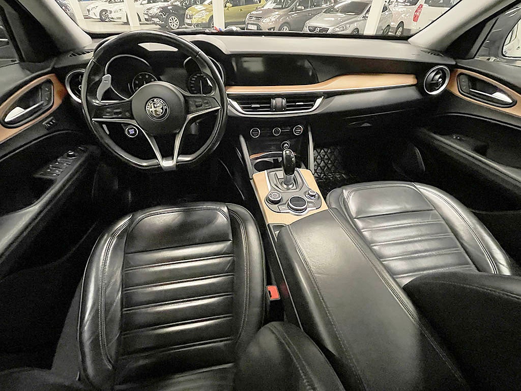 Alfa Romeo Stelvio 2,0T 280Hk Automat