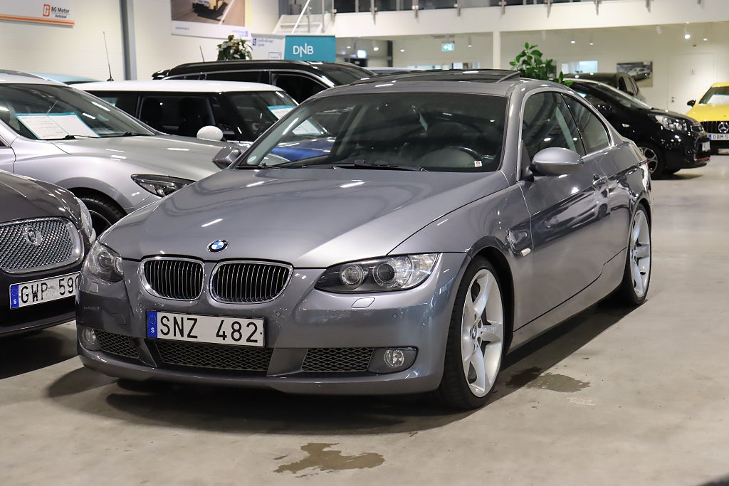 BMW 335i Coupé 306HK Aut Drag/Navi/Taklucka/1,99% Ränta